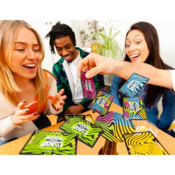 CARDS VS GRAVITY